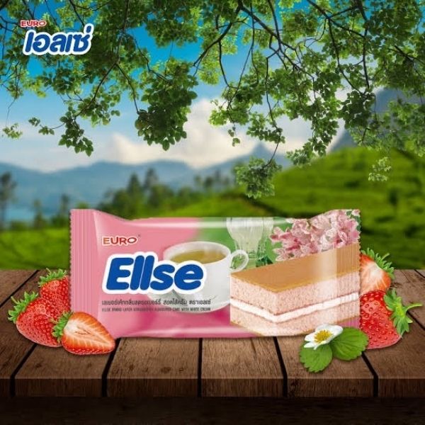 เลเยอร์เค้กกลิ่นสตรอเบอร์รี่ สอดไส้ครีม 15g ( 24 ซอง )