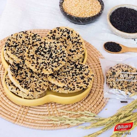 Rice crisps with sesame, 70g box, crispy and aromatic snack.